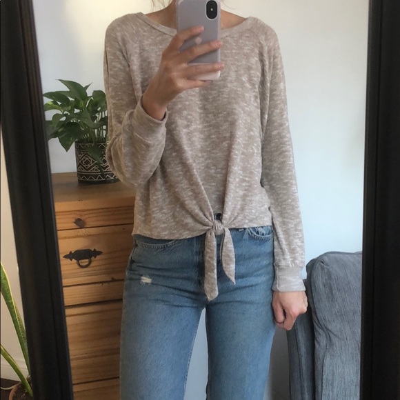 Sweaters - Beige/Tan Sweater Long Sleeve